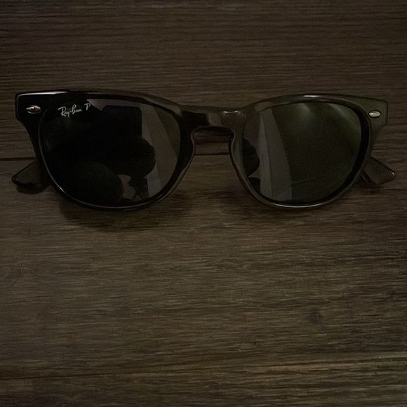 Ray ban sunglasses - Picture 2 of 3